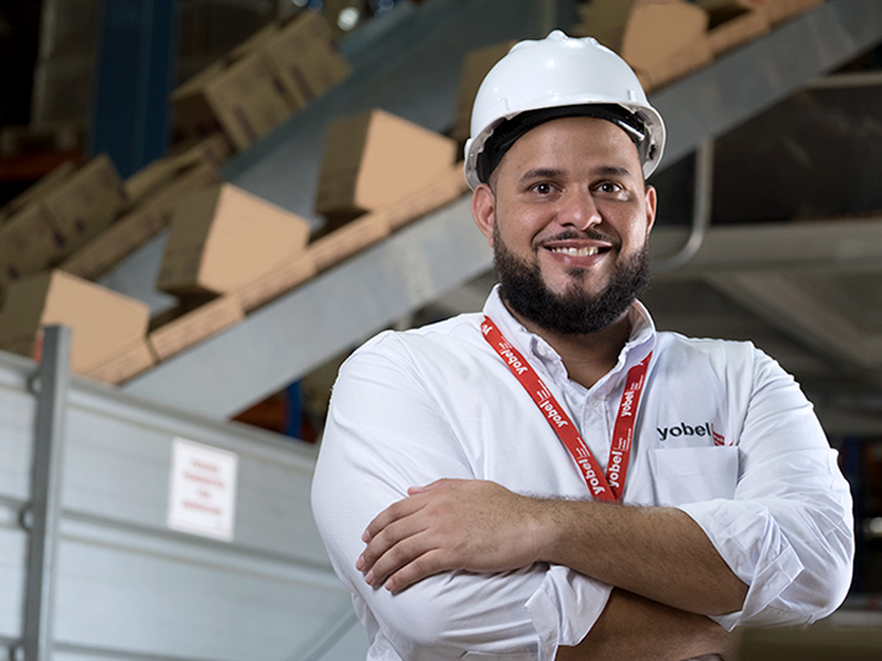 01_Manufactura_Courier_Header_Yobel_SCM_Republica_Dominicana_Logística_Supply_Chain_Management_Manufactura_Transporte